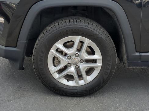 Used 2018 Jeep Compass Sport AWD/4WD image 13