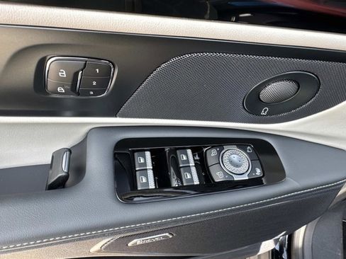 New 2025 Lincoln Nautilus Premier w/ Equipment Group 102A image 10