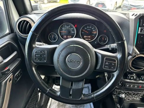 Used 2017 Jeep Wrangler Unlimited Sahara AWD/4WD image 22