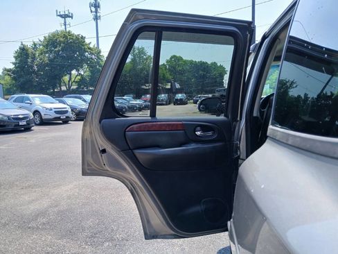 Used 2009 GMC Envoy SLT image 13