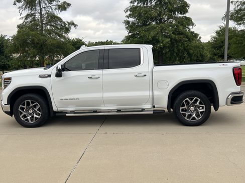 Used 2024 GMC Sierra 1500 SLT w/ SLT Premium Plus Package AWD/4WD image 7