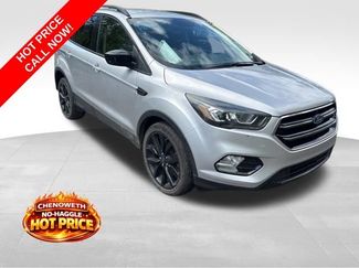 Used 2019 Ford Escape SE AWD/4WD video 3
