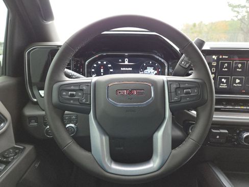 New 2026 GMC Sierra 2500 SLT w/ SLT Premium Package image 31