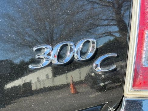 Used 2014 Chrysler 300 C RWD image 31