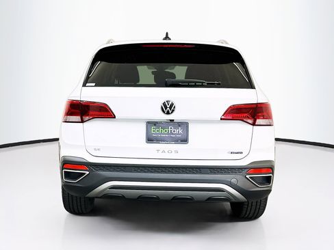 Used 2023 Volkswagen Taos SE image 7