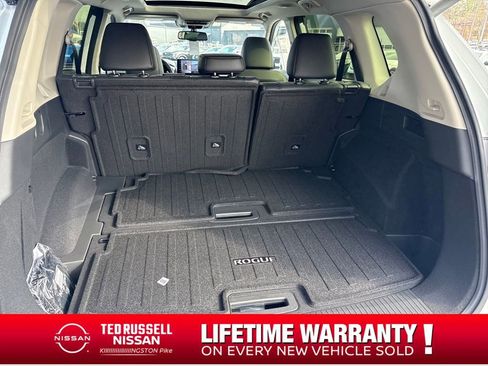 New 2026 Nissan Rogue Platinum image 23