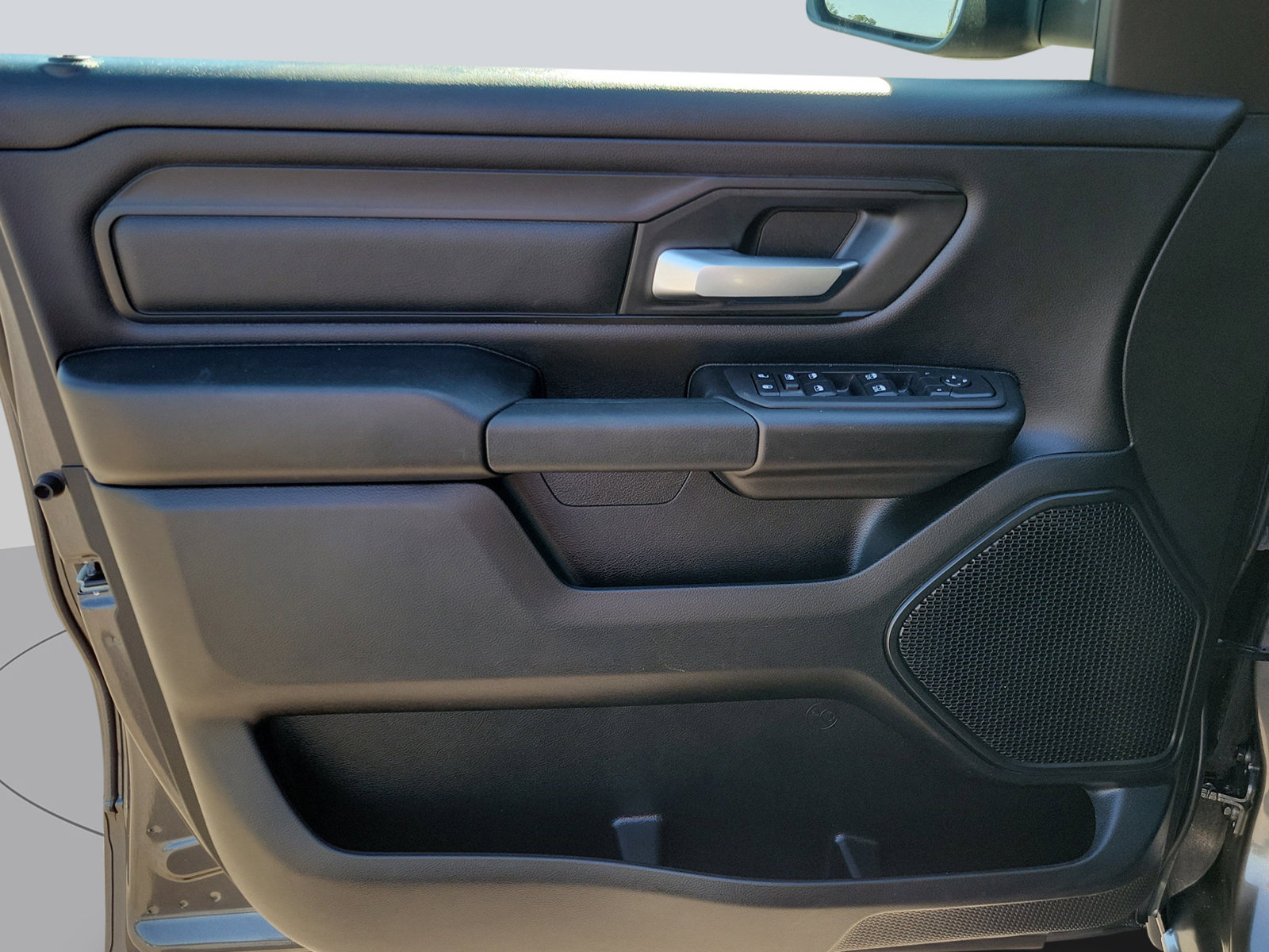 Used 2025 RAM 1500 Warlock AWD/4WD image 25
