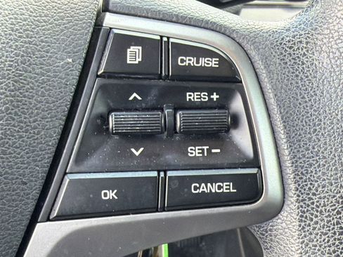 Used 2018 Hyundai Elantra SEL FWD image 22