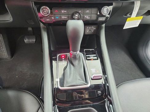 New 2026 Jeep Compass Latitude AWD/4WD image 24