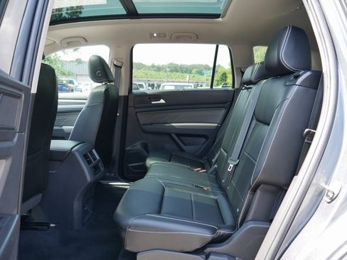 Used 2022 Volkswagen Atlas SEL image 15