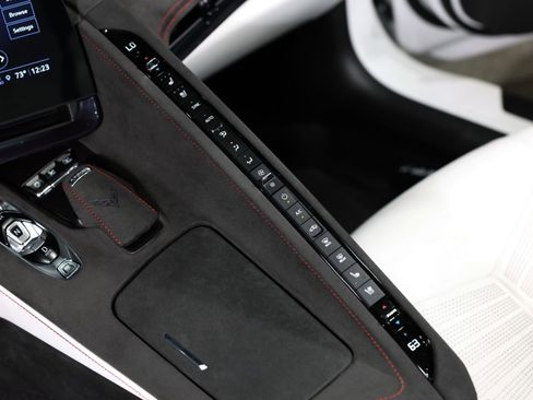 Used 2023 Chevrolet Corvette Stingray Premium Conv w/ Z51 Performance Package RWD image 30