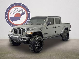 Used 2021 Jeep Gladiator Sport video 2