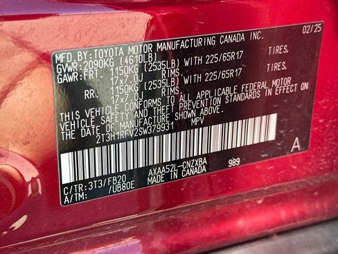 Used 2025 Toyota RAV4 LE FWD image 29