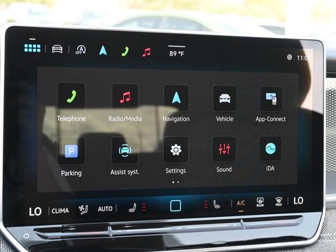 Used 2025 Volkswagen Tiguan S image 10