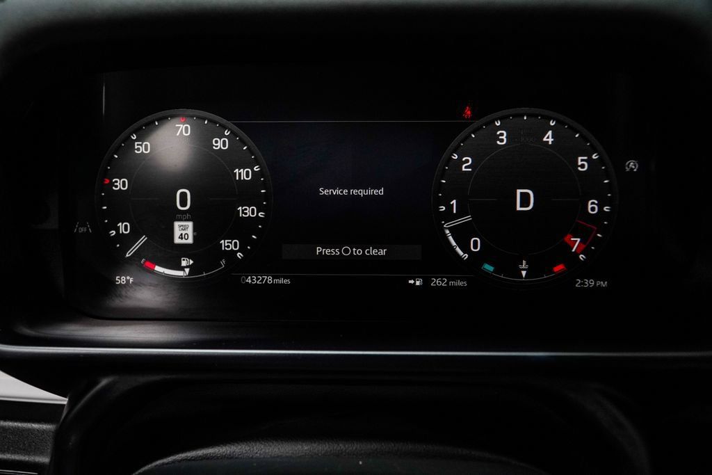 Used 2025 Land Rover Defender 110 S AWD/4WD image 38