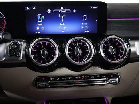 Certified 2026 Mercedes-Benz GLB 250 4MATIC image 24