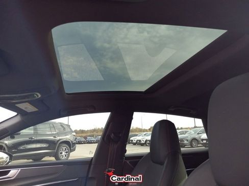 Used 2022 Audi RS 7 Sportback w/ Black Optic Package image 17