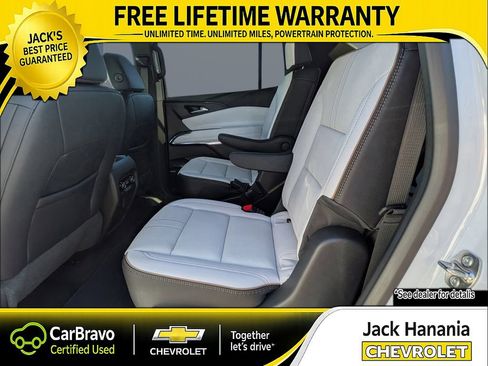 Certified 2026 Chevrolet Traverse High Country FWD image 15