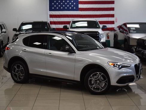 Used 2021 Alfa Romeo Stelvio Sprint w/ Nero Edizione image 2