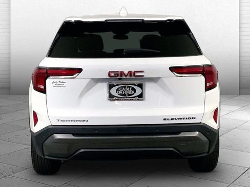 Used 2026 GMC Terrain Elevation FWD image 3