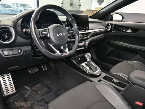 Used 2024 Kia Forte GT-Line image 12