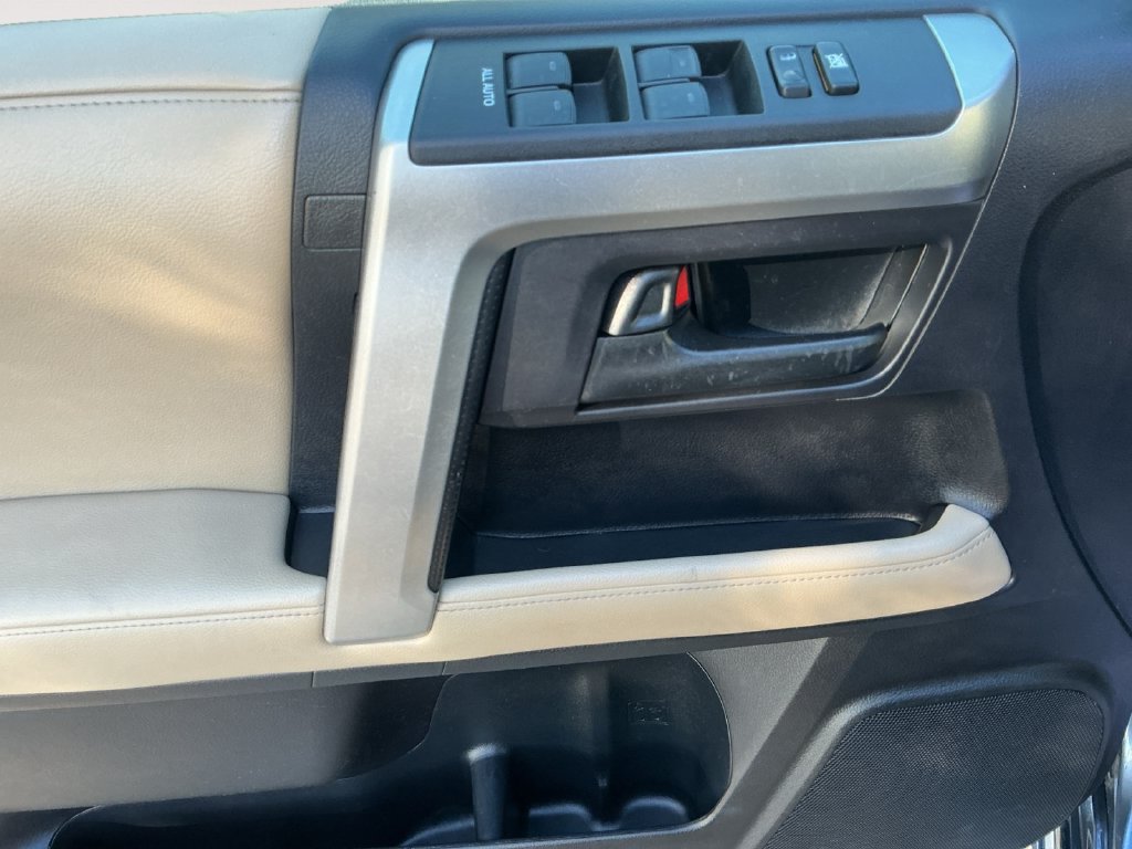 Used 2011 Toyota 4Runner Limited AWD/4WD image 14