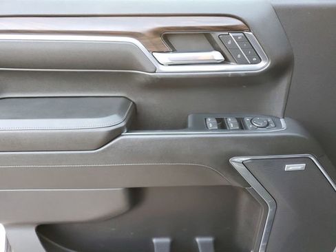 Used 2024 GMC Sierra 1500 SLT w/ SLT Premium Plus Package image 18