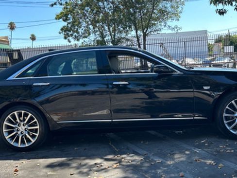 Used 2018 Cadillac CT6 Luxury AWD/4WD image 4