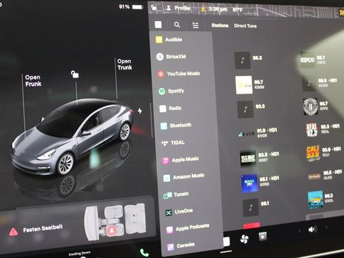 Used 2023 Tesla Model 3 Standard Range image 21