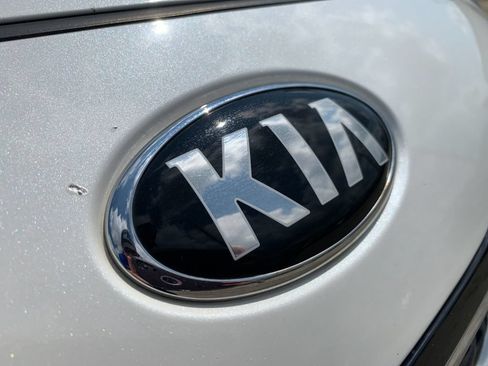 Used 2022 Kia Sportage LX AWD/4WD image 36