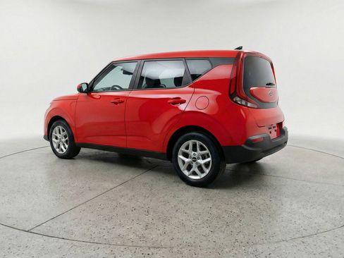 Used 2025 Kia Soul LX w/ LX Technology Package FWD image 6