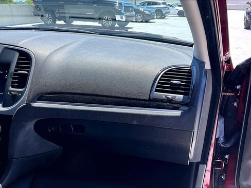 Used 2023 Chrysler 300 Touring L RWD image 18