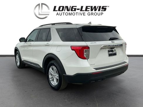 Used 2023 Ford Explorer XLT image 4