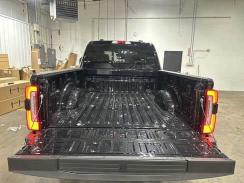 New 2026 Ford F250 Platinum image 25