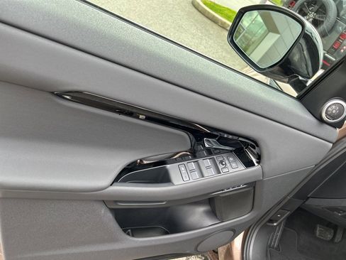 New 2026 Land Rover Range Rover Evoque S image 11