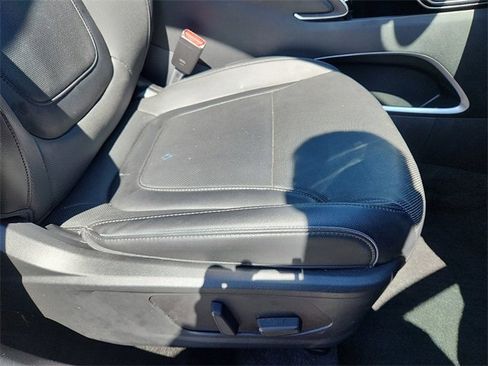 Certified 2022 Hyundai Tucson Limited w/ Winter Package image 33