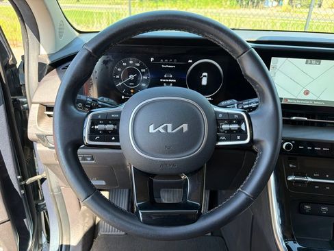 Used 2023 Kia Carnival SX FWD image 15