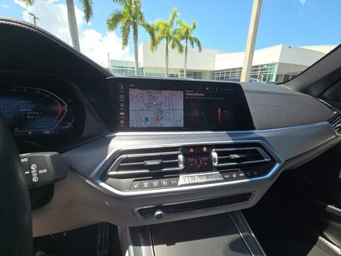 Used 2021 BMW X5 sDrive40i w/ M Sport Package RWD image 14