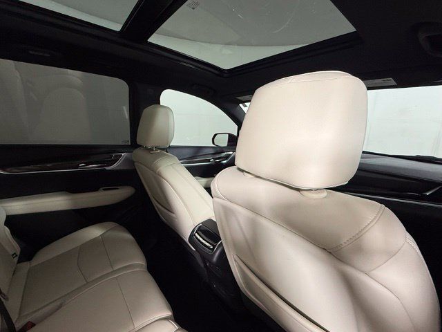 Used 2020 Cadillac XT6 Sport AWD/4WD image 28
