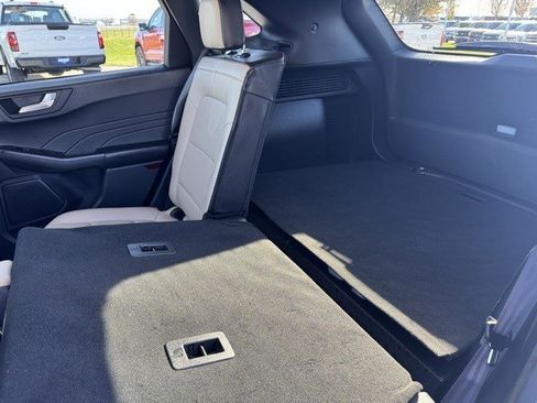 Certified 2022 Ford Escape Titanium w/ Class II Trailer Tow Package image 29