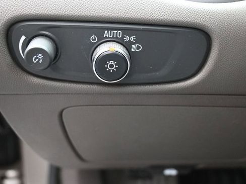 Used 2022 Chevrolet Malibu LS image 21