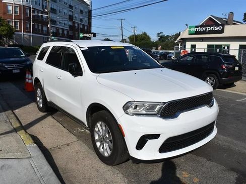 Used 2023 Dodge Durango SXT RWD image 4