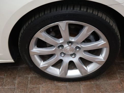 Used 2011 Buick LaCrosse CXS w/ Driver Confidence Package FWD image 8