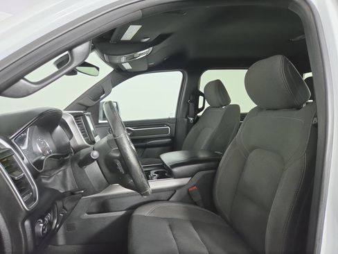 Used 2019 RAM 1500 Big Horn AWD/4WD image 24