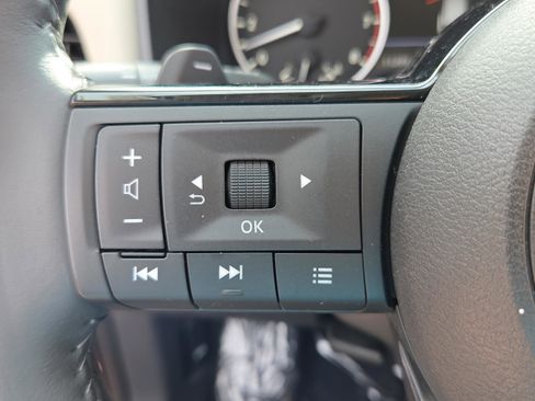Used 2023 Nissan Rogue SL w/ SL Premium Package FWD image 24