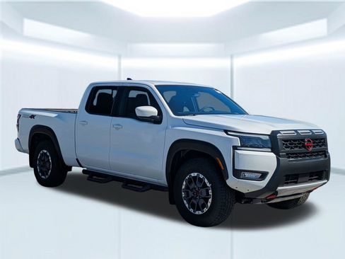 New 2026 Nissan Frontier PRO-4X w/ Pro Premium Package AWD/4WD image 9