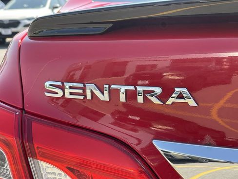 Used 2017 Nissan Sentra SR w/ SR Midnight Edition FWD image 7