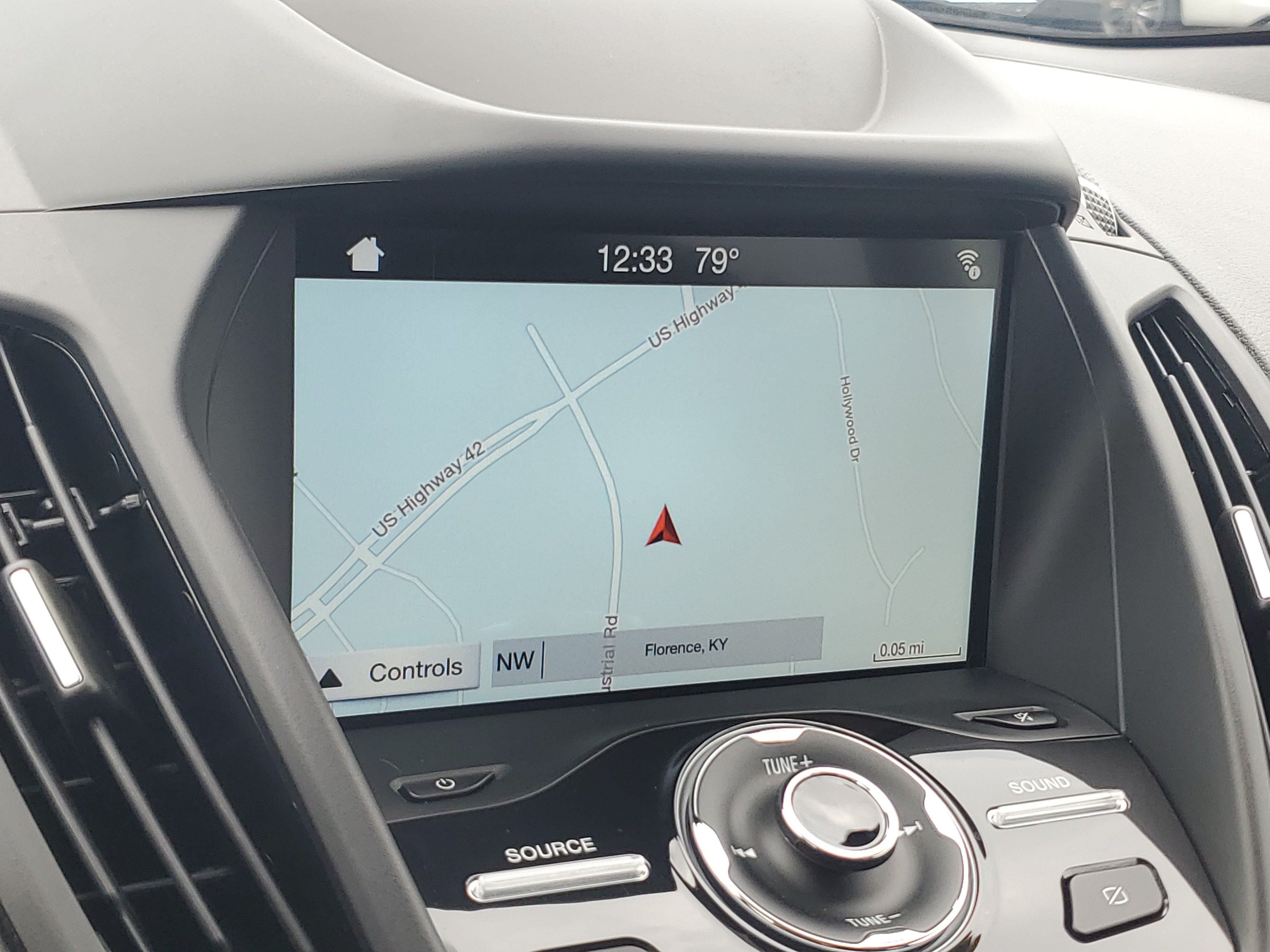 Used 2019 Ford Escape Titanium AWD/4WD image 28