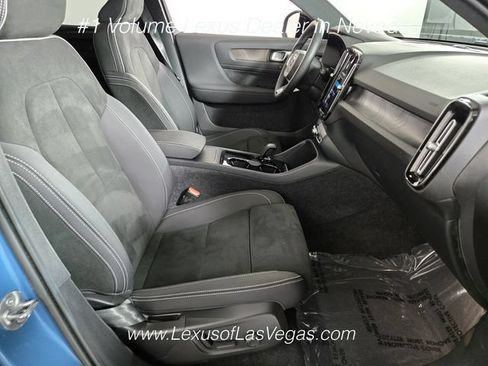 Used 2023 Volvo XC40 Recharge Plus AWD/4WD image 23