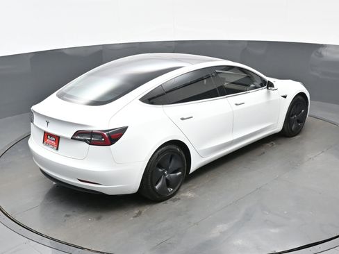 Used 2018 Tesla Model 3 Long Range image 36